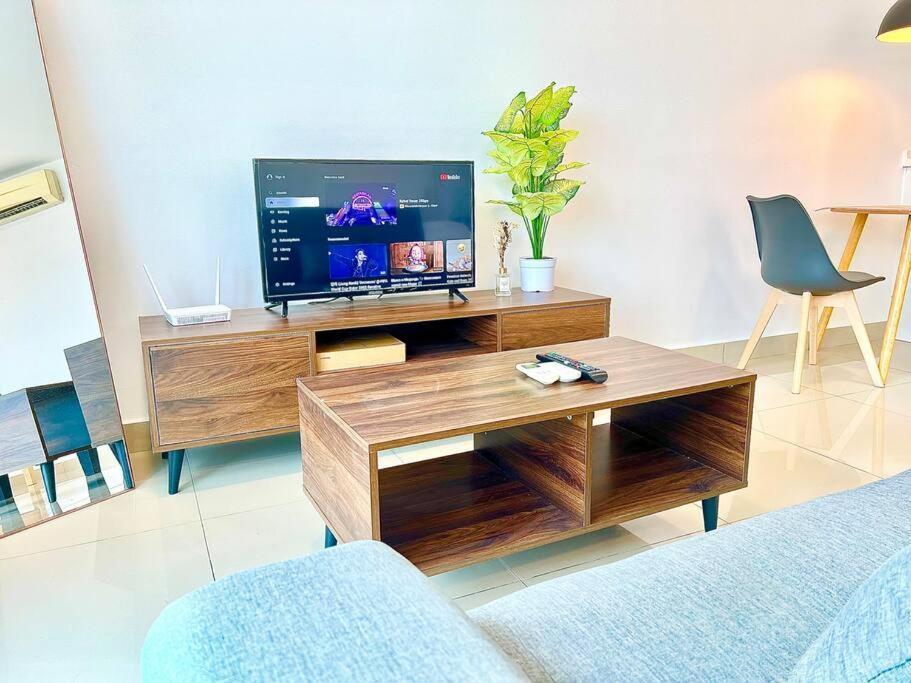 G 1-5Pax Cozy Home Trefoil Setia Alam 100Mps Wifi & Tv Sccc エクステリア 写真